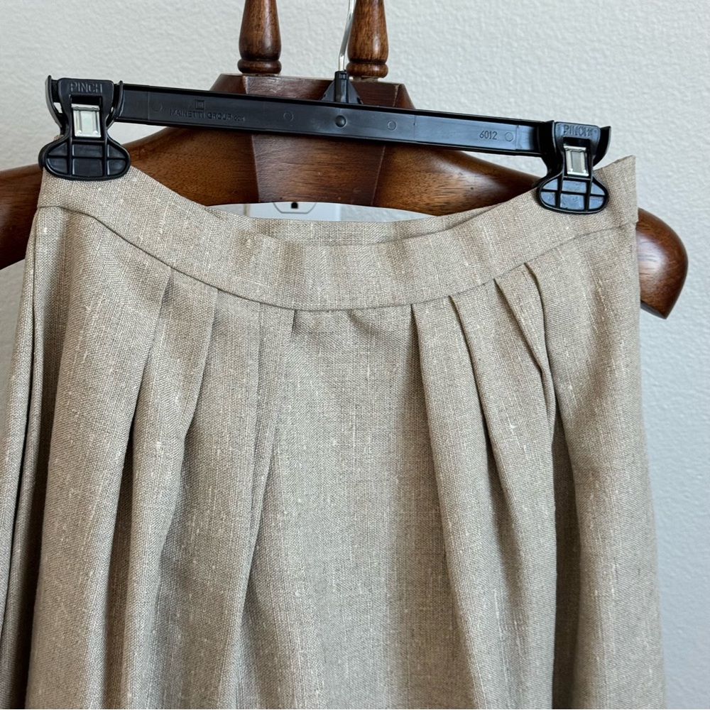 Oscar de la Renta Beige Midi Skirt - Elegant A-Line with Scalloped Hem - Picture 7 of 14